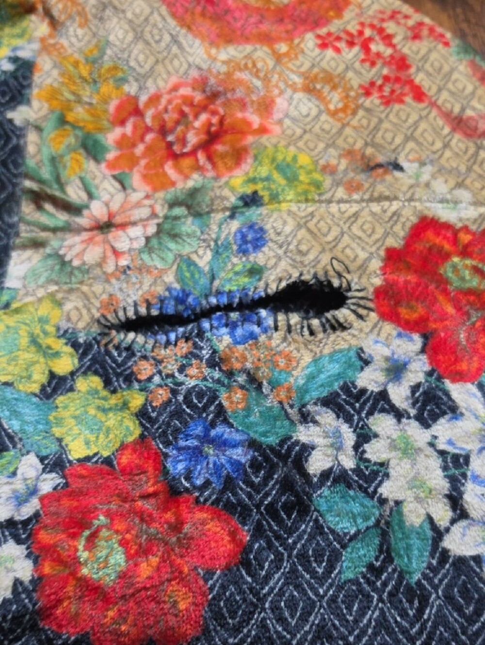 JOHNNY WAS PETE & GRETA | Dolls Cozy Sherpa Floral Wearable Blanket Robe | M - Picture 7 of 10